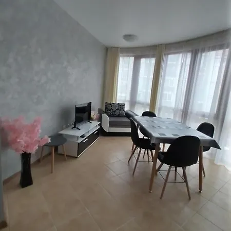 Апартамент Съни Apartment
