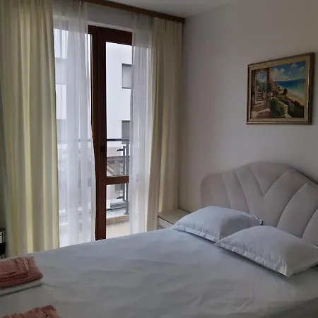 Апартамент Съни Apartment
